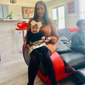 Meet your Posher, Maria elena